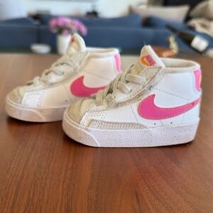 Nike pink & white toddler sneakers